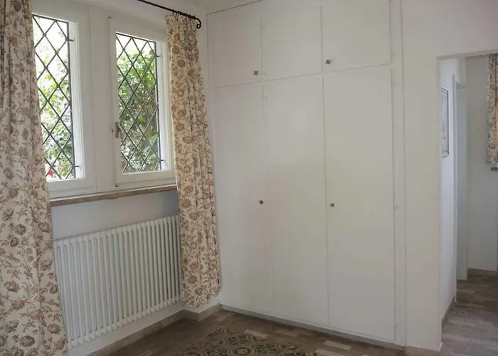 In With Swimming Pool