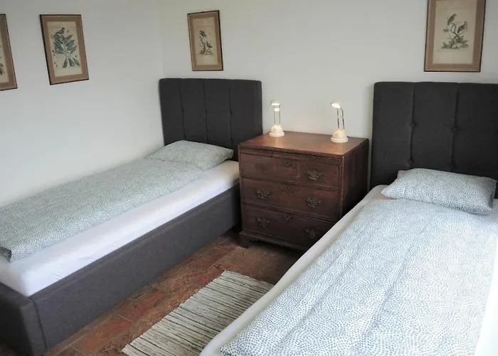 In With Swimming Pool בית נופש בריסאגו