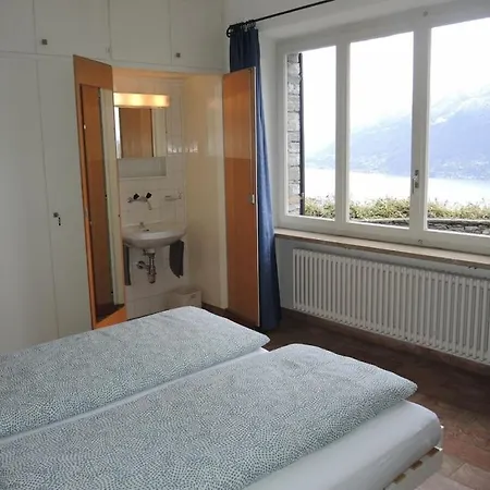 In With Swimming Pool Brissago