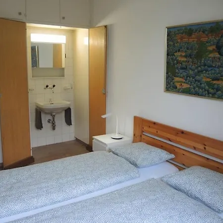 Casa vacanze In With Swimming Pool Brissago