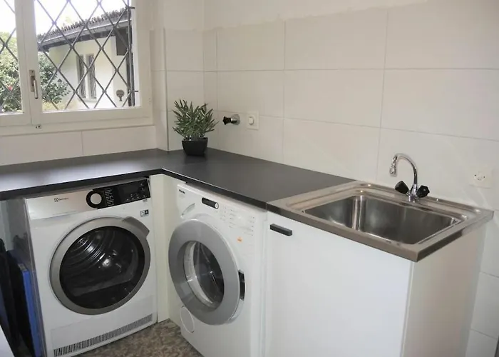 In With Swimming Pool Vakantiehuis