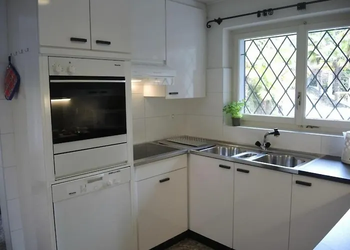 In With Swimming Pool Dom wakacyjny