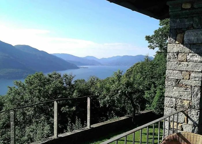 In With Swimming Pool Brissago